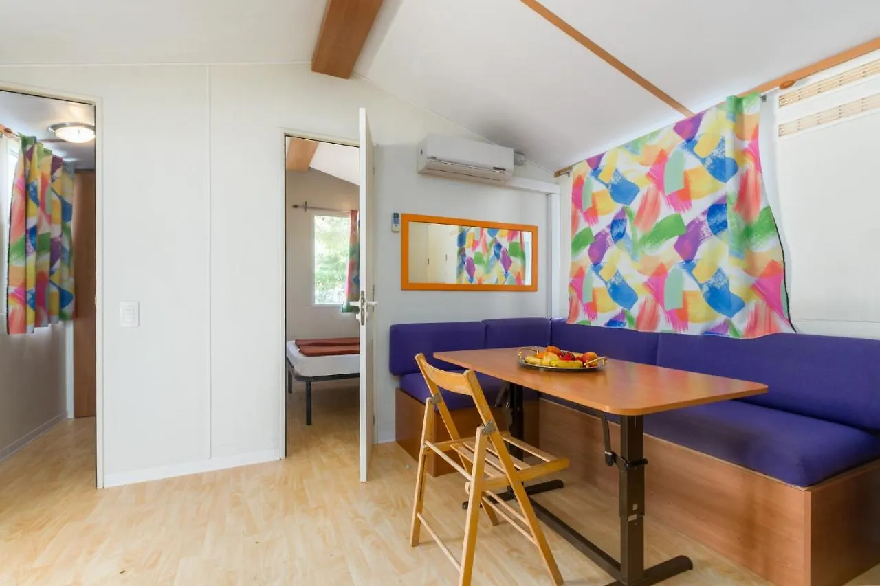 Kemping Camping Adria Mobile Homes In Brioni Sunny Camping Póla