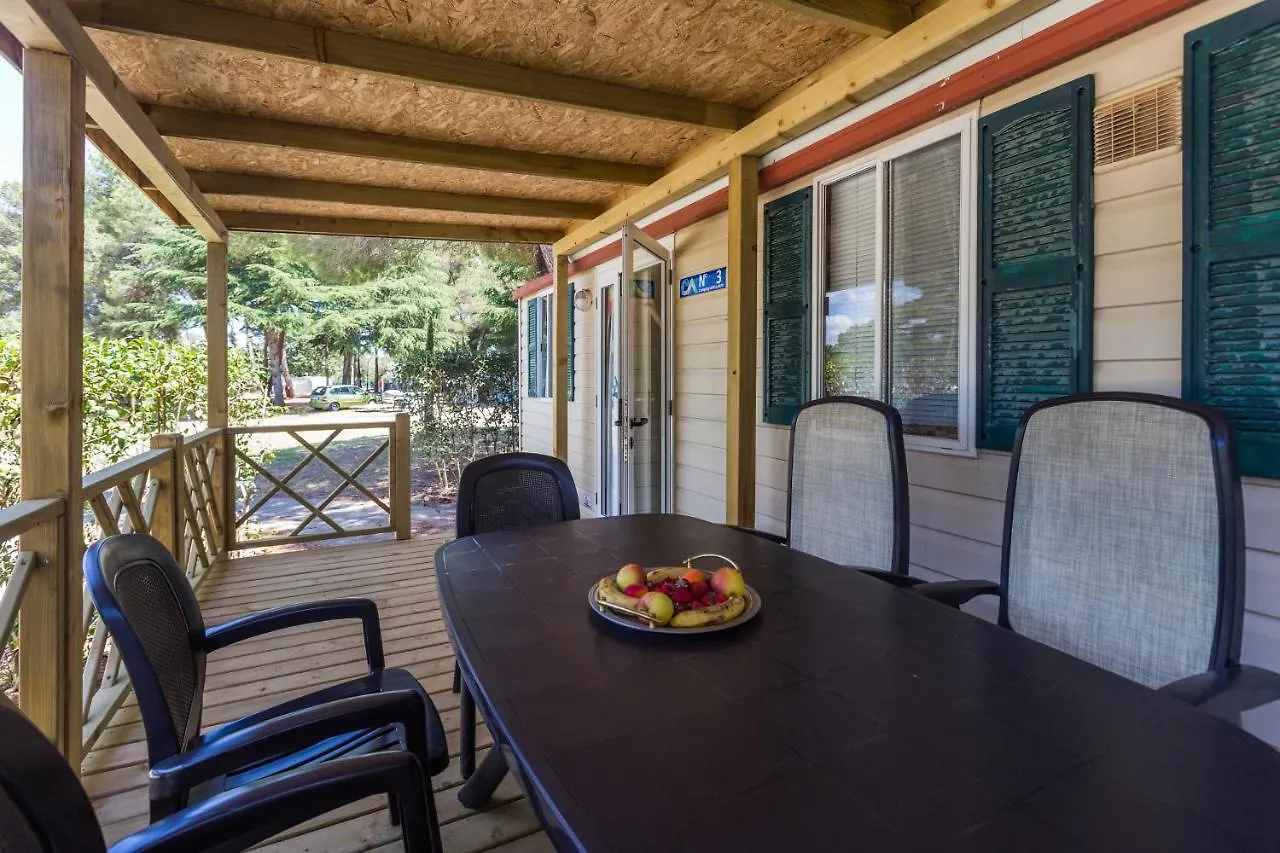 Camping Adria Mobile Homes In Brioni Sunny Camping Póla Kemping