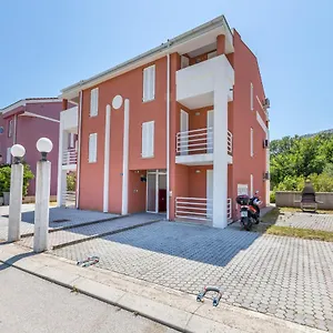 Melania & Antonia Apartament Baška